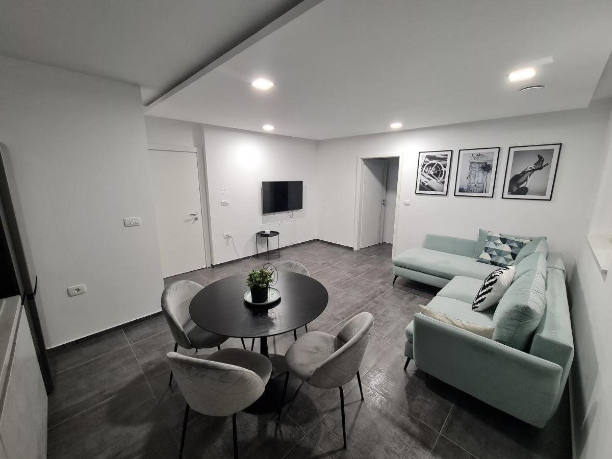 Villa Capris Apartments Koper Extérieur photo