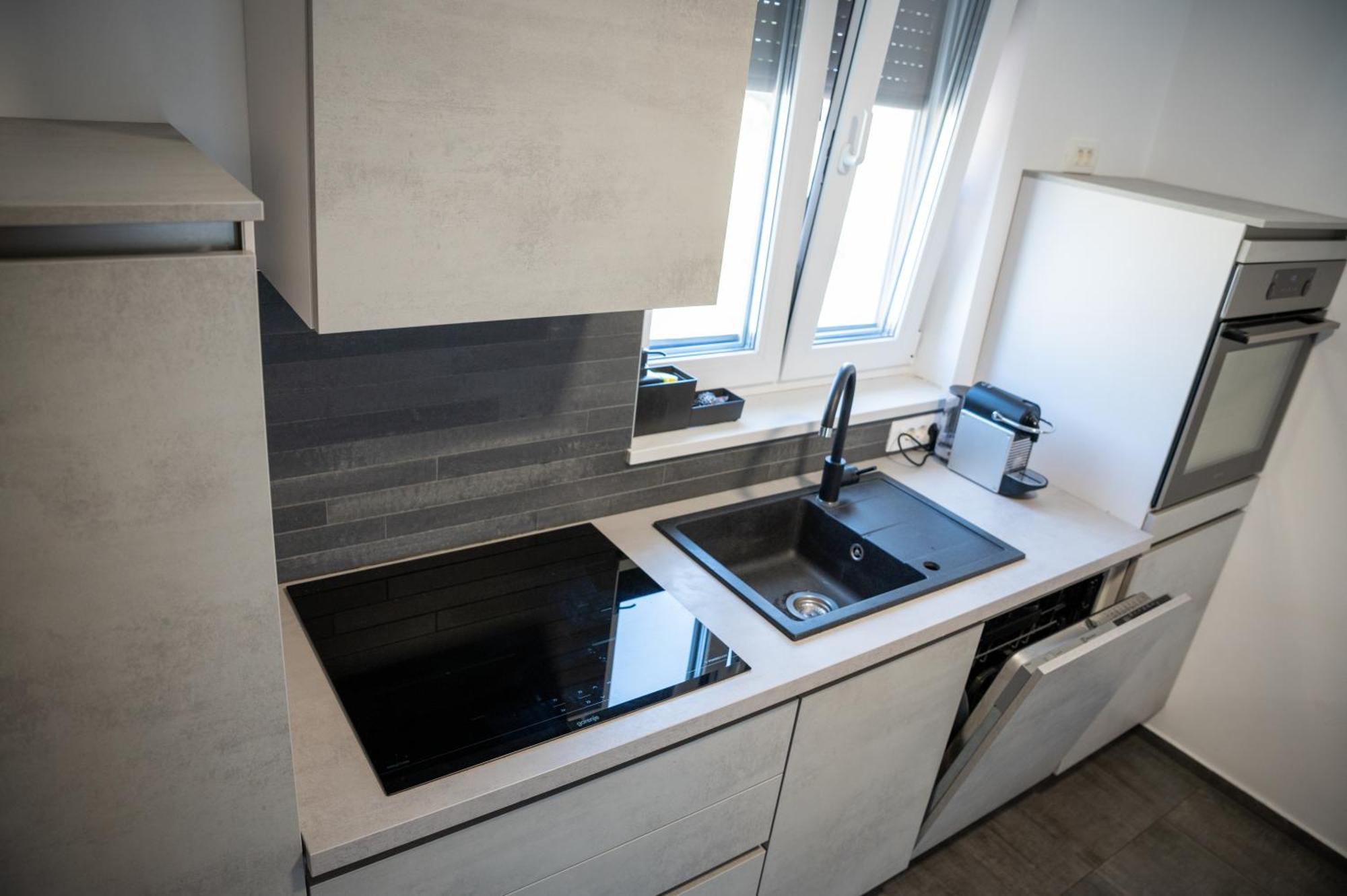 Villa Capris Apartments Koper Extérieur photo
